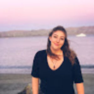 Meet your Posher, Caitlin